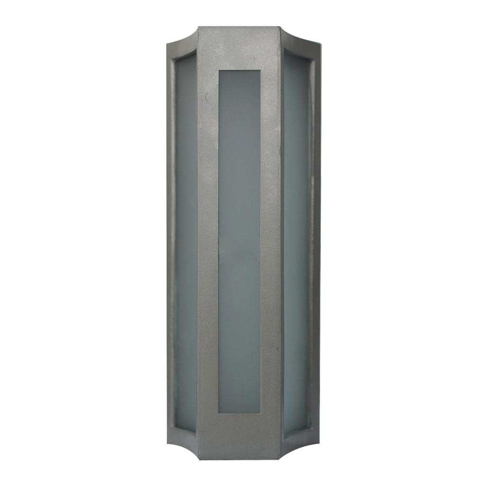 PLC1 Single exterior light from the Derby collection Silver